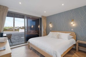 3 chambres, fer et planche à repasser, lit parapluie, Wi-Fi