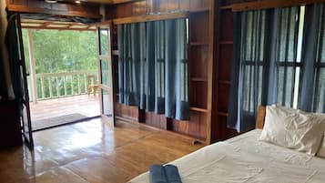 Deluxe Double Room | Bathroom