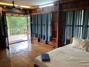 Deluxe Double Room | Bathroom - Greenscape Resort Mymensingh (Mymensingh)
