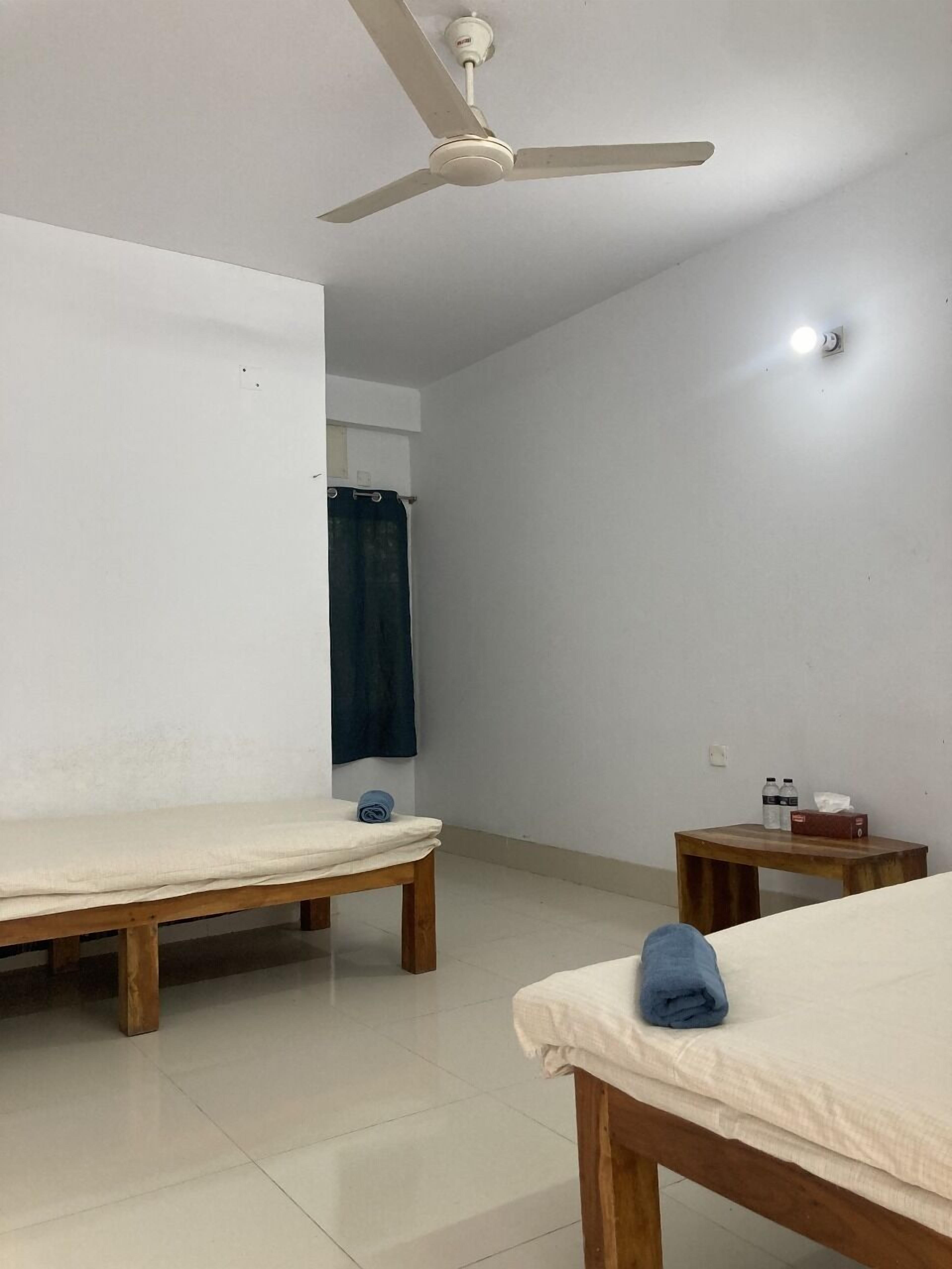 Free toiletries, towels, soap, shampoo