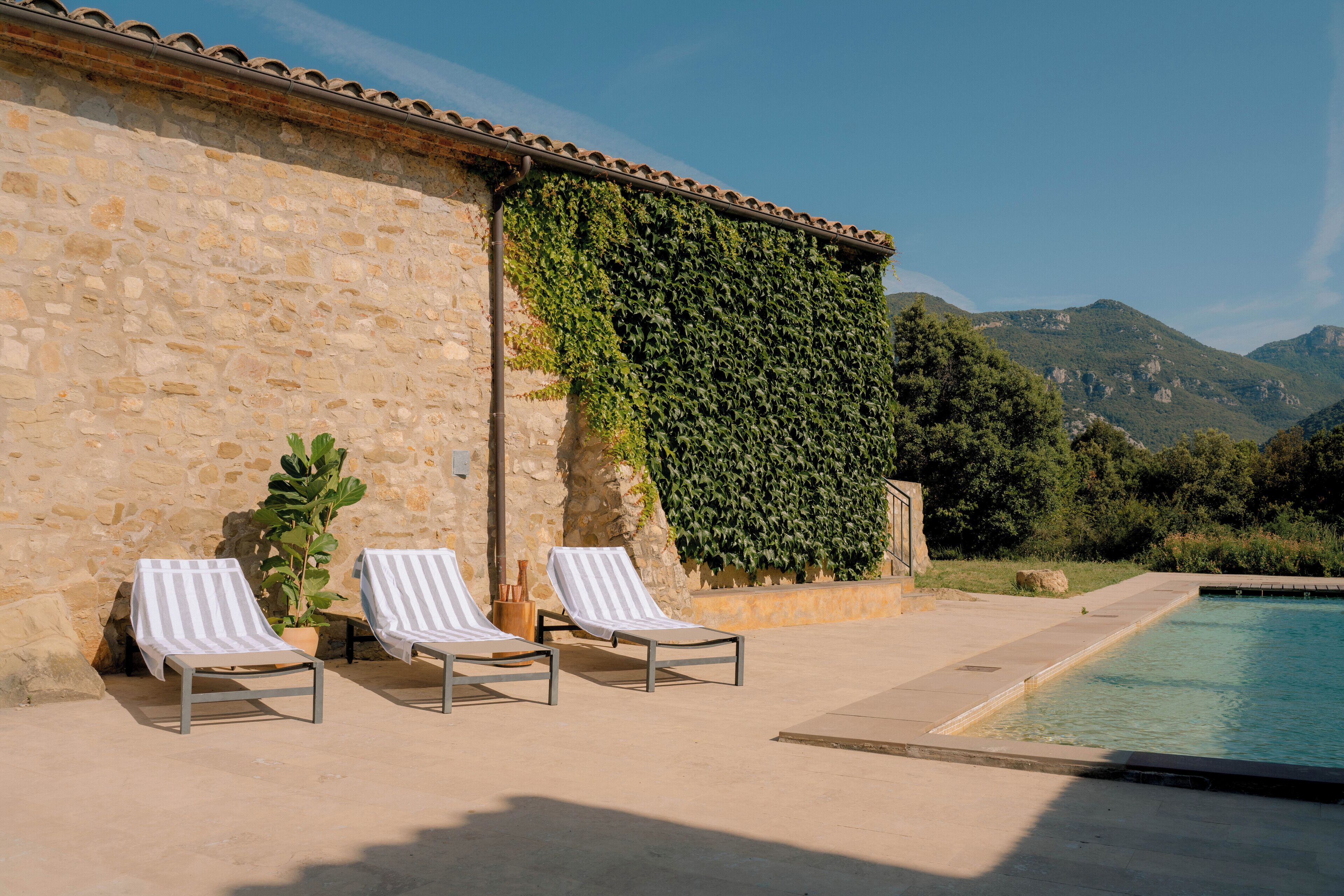 2 piscinas al aire libre