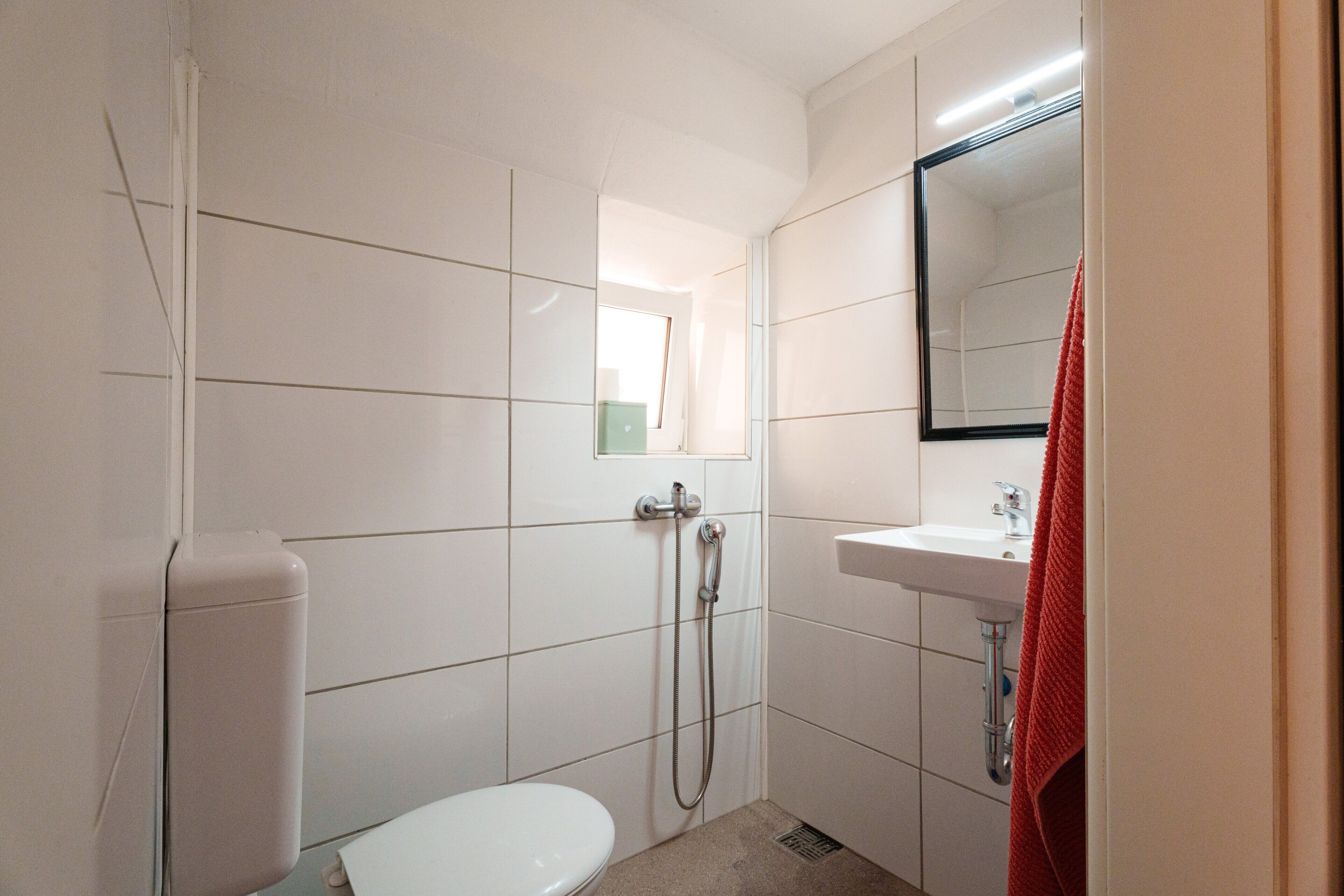 Douche, serviettes fournies