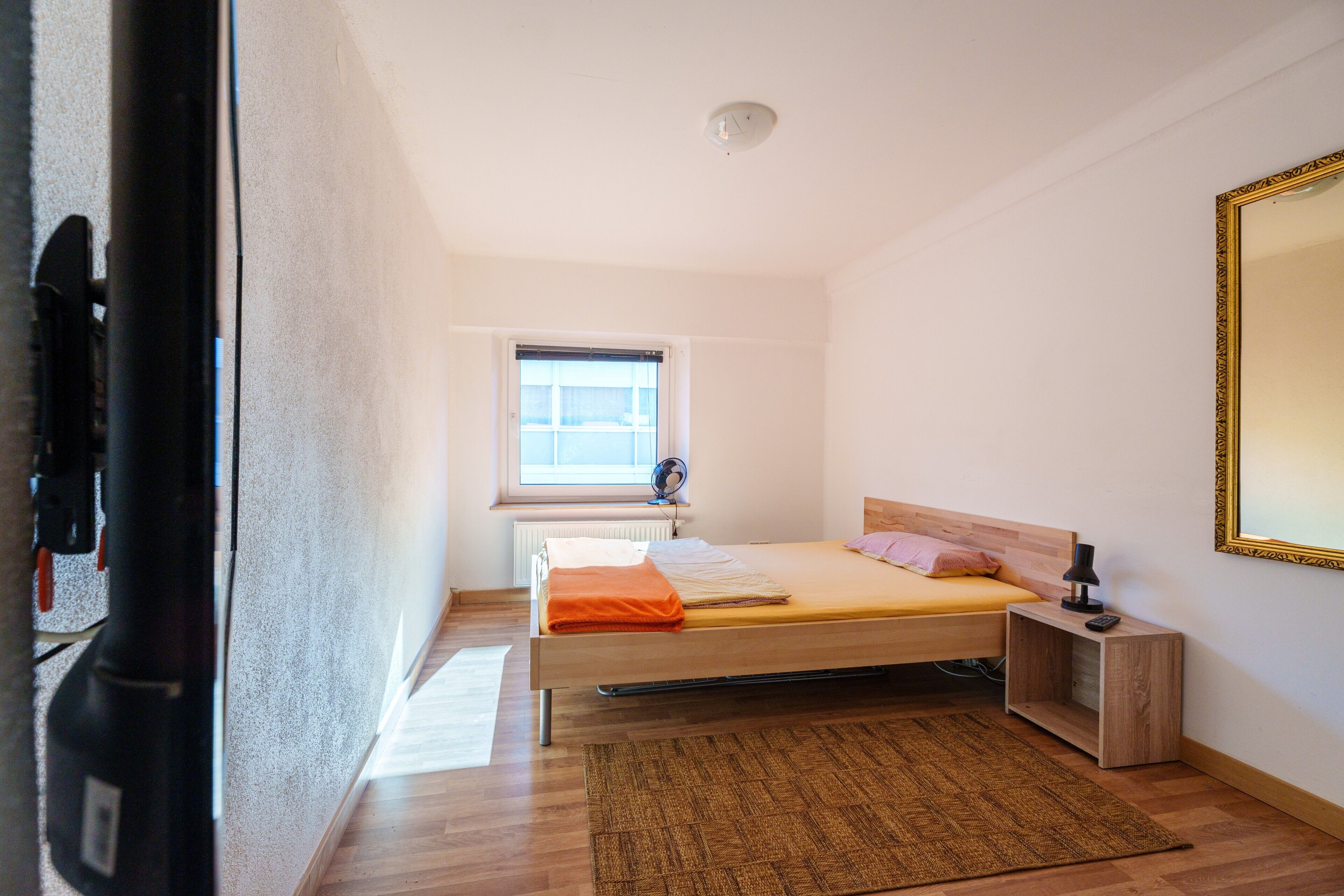 1 室のベッドルーム、WiFi、ベッドシーツ