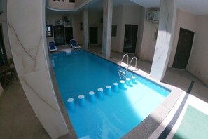 Pool - Relax by the Pool & Dive into Comfort – Sea Light Studio at Dive Hostel Hurghada (محافظة البحر الأحمر, محافظة البحر الأحمر)