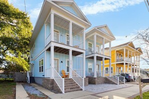 Exterior - 3 Bedrooms | Downtown Pensacola | Walkable Location | Fenced Yard (Pensacola)