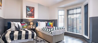 Marvelous 4-bedroom house in Kingston upon Hull perfect for families