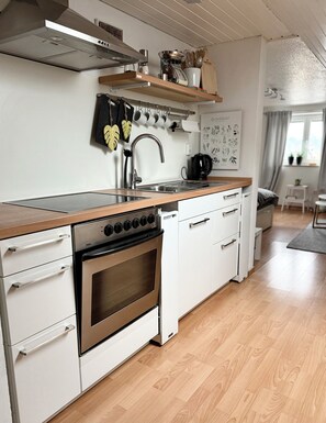 Four, plaque de cuisson