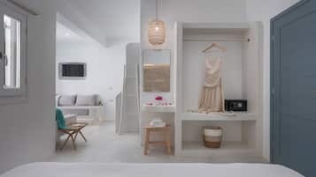 Superior Suite, Private Pool | In-room safe, iron/ironing board, free WiFi