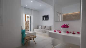 Suite Supérieure, piscine privée | Coin séjour