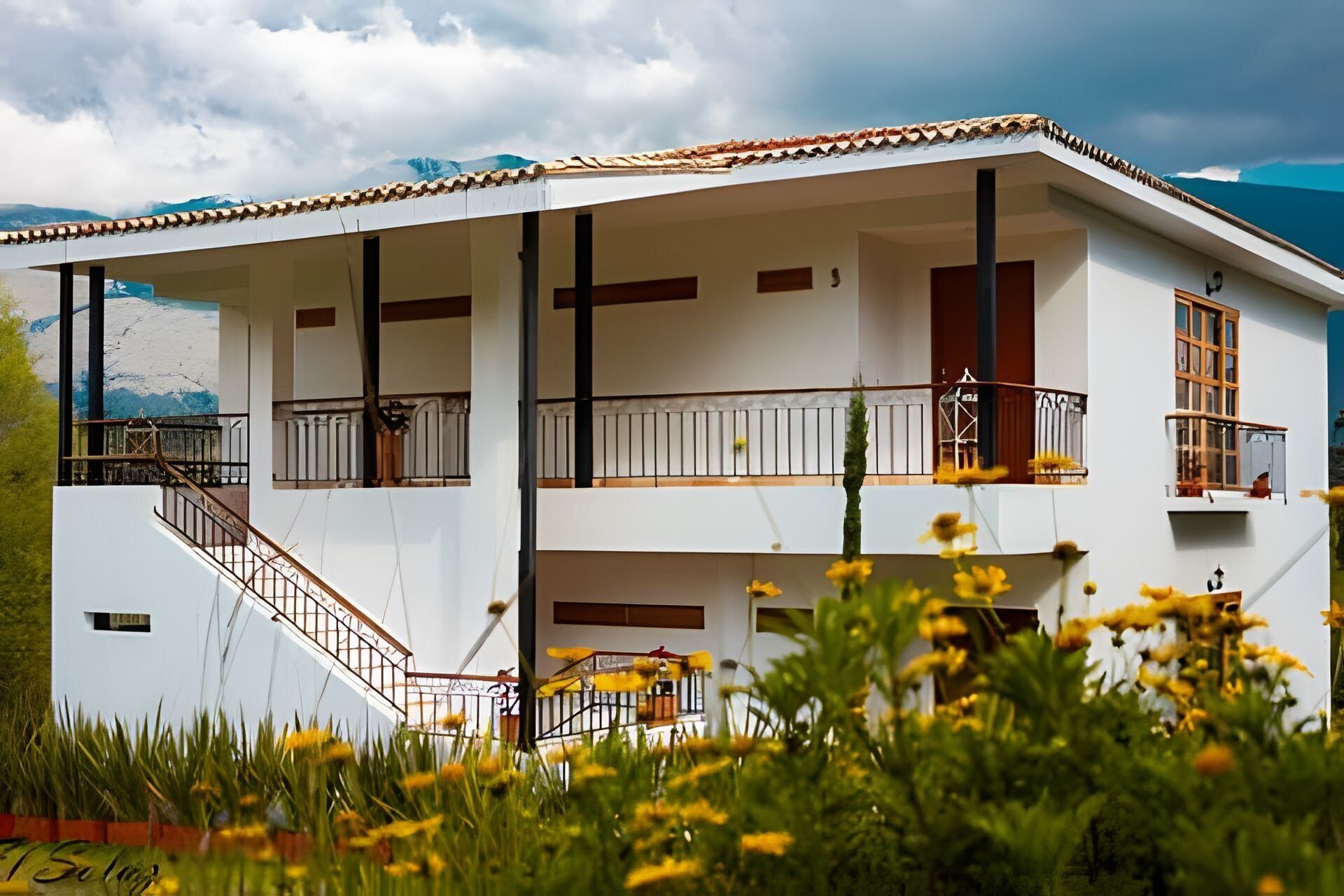 Suite | Exterior