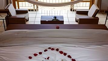 Shared Dormitory | Free WiFi