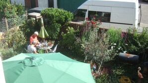 Rom, 1 soverom, terrasse, hageutsikt | Hage