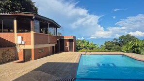 Pool - Finca Villa Isabel: Panoramic View, Swimming Pool and BBQ (Cali)