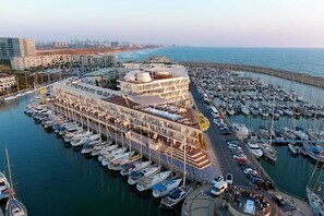 Exterior - Yacht Hotel (Herzliya)