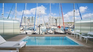 Private Pool Suite