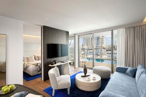 Private Pool Suite