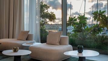 Sala de estar en el lobby
