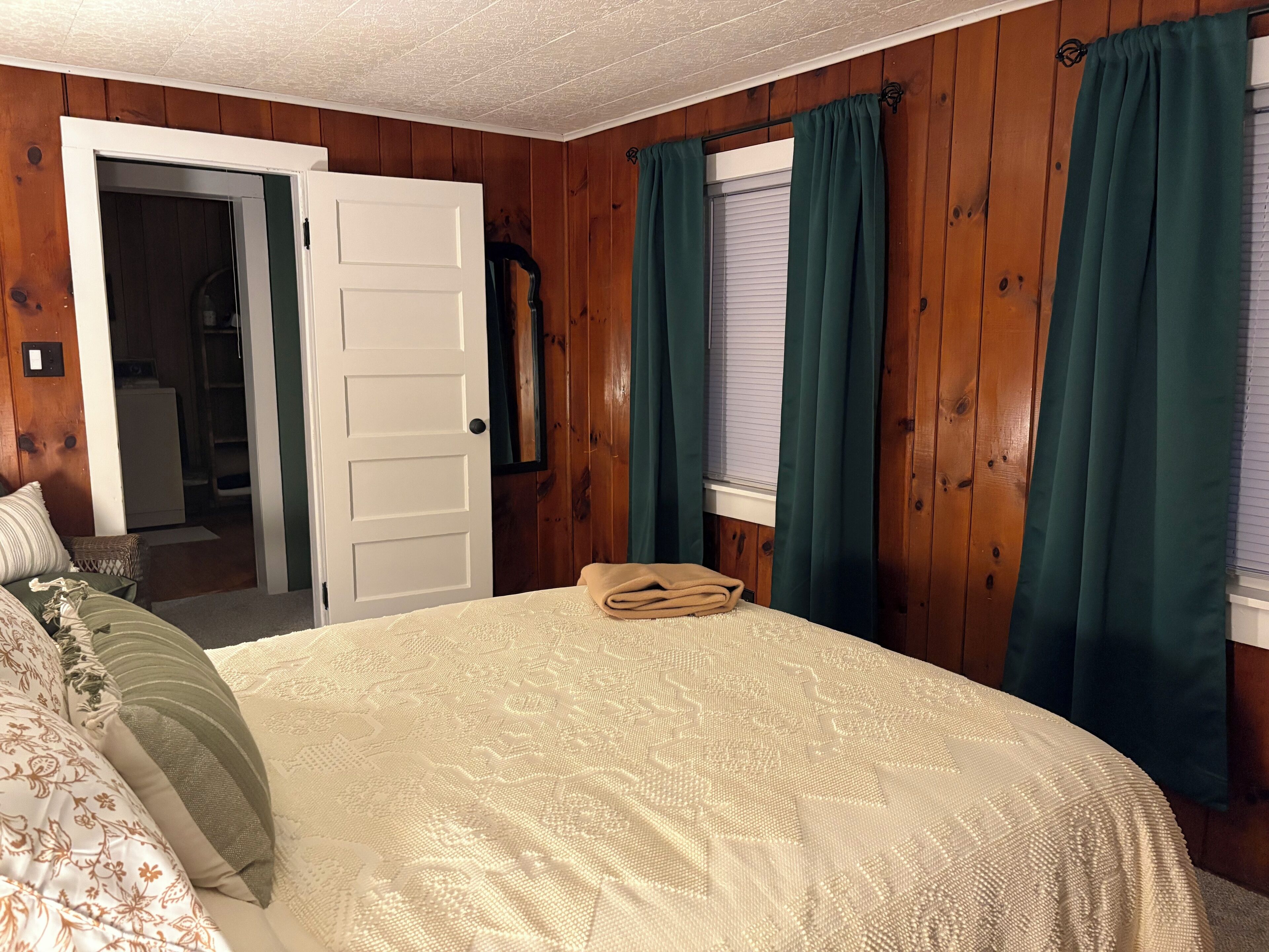 1 多间卧室、熨斗/熨衣板、免费 WiFi、床单