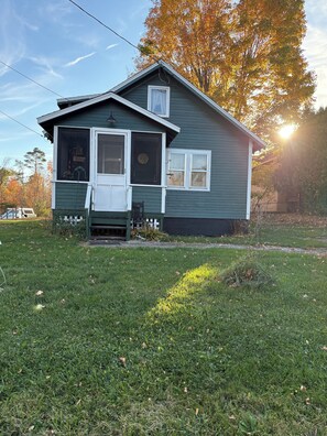 Exterior - The Annex Cottage charming home in Jay (Jay)