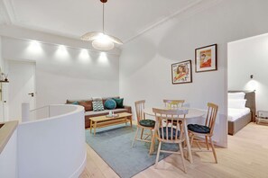 Interior - A-C Apartment 2BDR-4P Neuilly Sur Seine (Neuilly-sur-Seine)