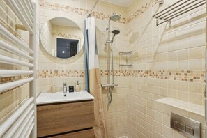 Shower, hair dryer, towels - Cosy 2P studio in the heart of Paris - Bastille (Paris)