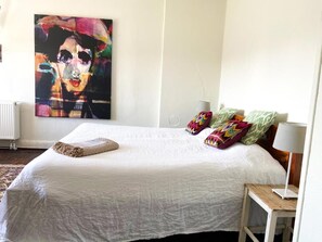 Habitación clásica doble | Decoración individual, mobiliario individual, wifi gratis y ropa de cama