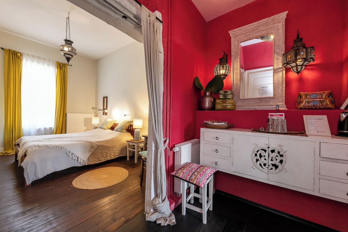 Individually decorated, individually furnished, free WiFi, bed sheets