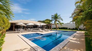 Basic Apartment | Pool | Outdoor pool