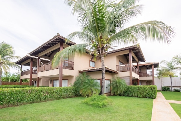 Basic Apartment | Exterior