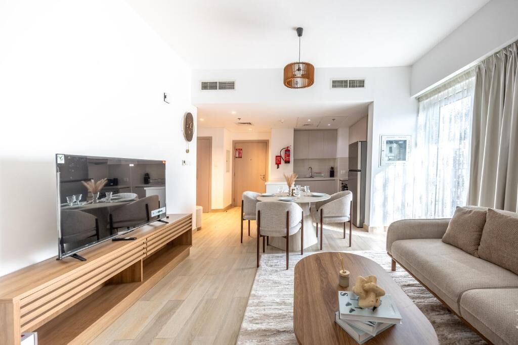 Appartement Classique, balcon, vue partielle sur la mer | Coin séjour