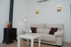 Televisión, chimenea