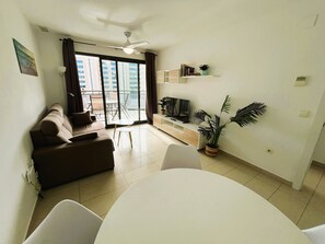 TV - A1137 - Excellent flat near the beach in a residential area with all amenities (Villajoyosa)