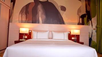 In-room safe, laptop workspace, blackout curtains, soundproofing