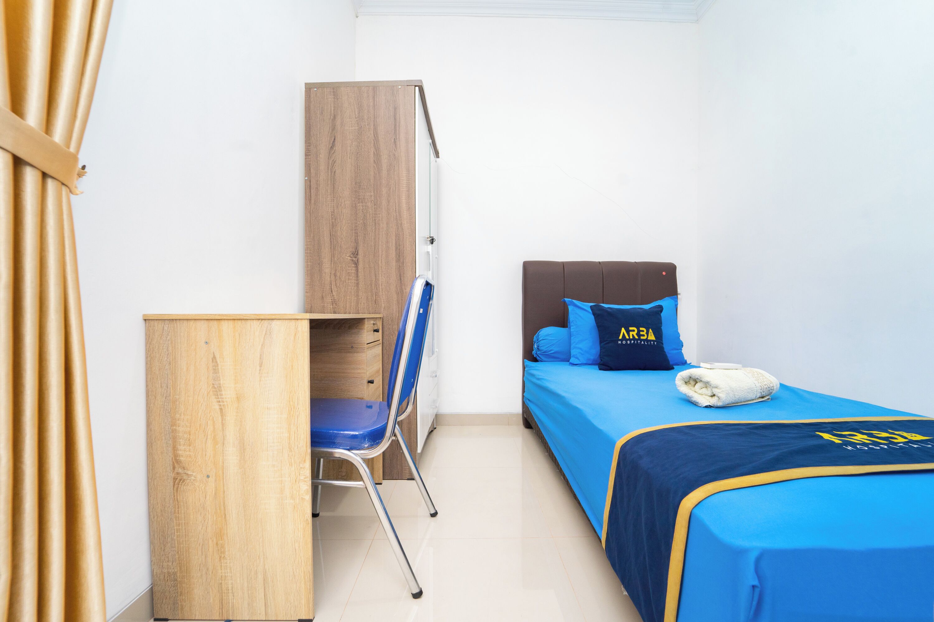 Eenpersoonskamer | Een bureau, gratis wifi