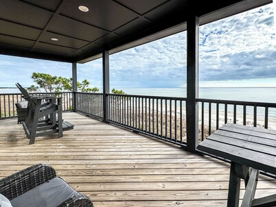 Pet Friendly Beach House - Seminole Wind