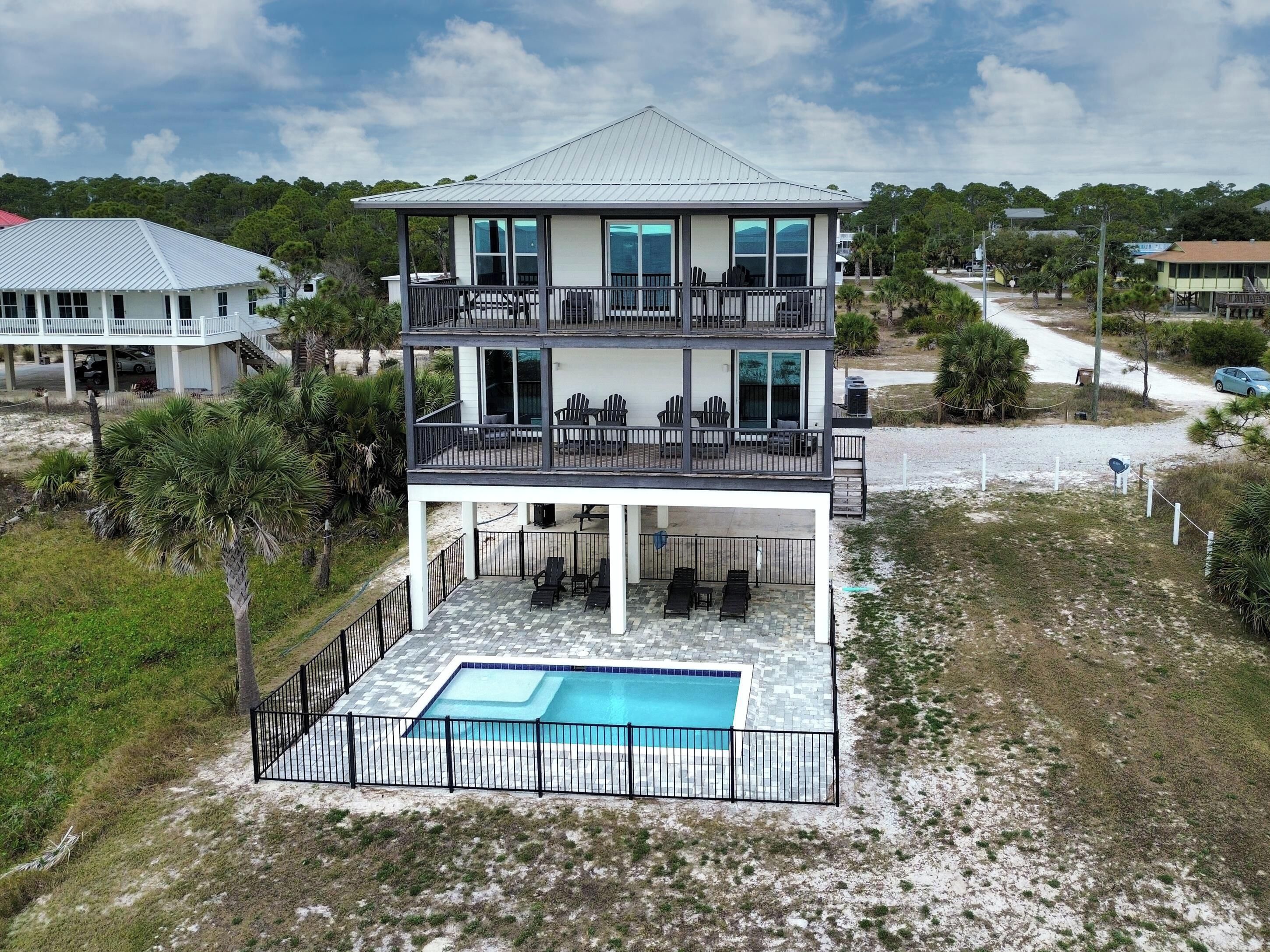 บริเวณภายนอก