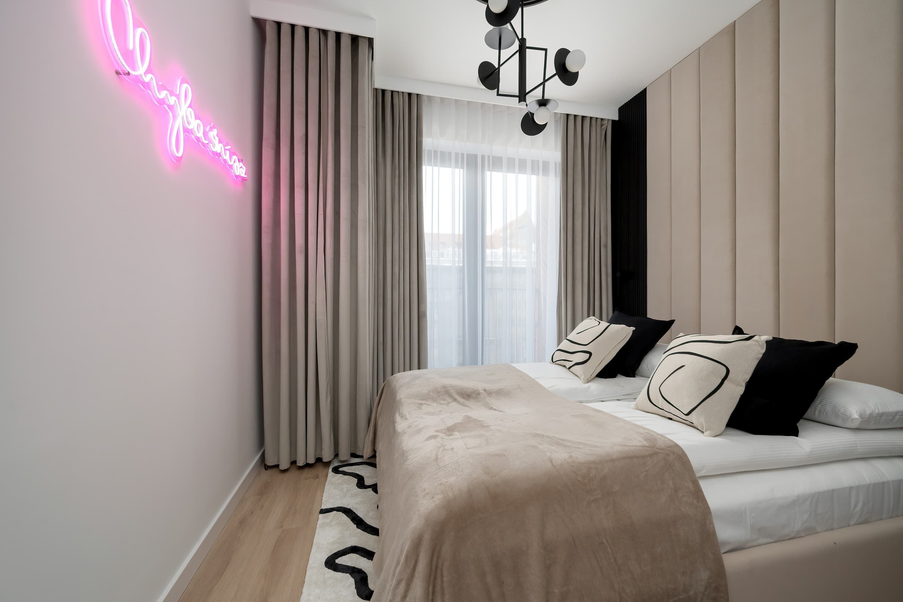 1 chambre, fer et planche à repasser, lit parapluie, Wi-Fi