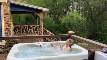 Utendørs boblebad