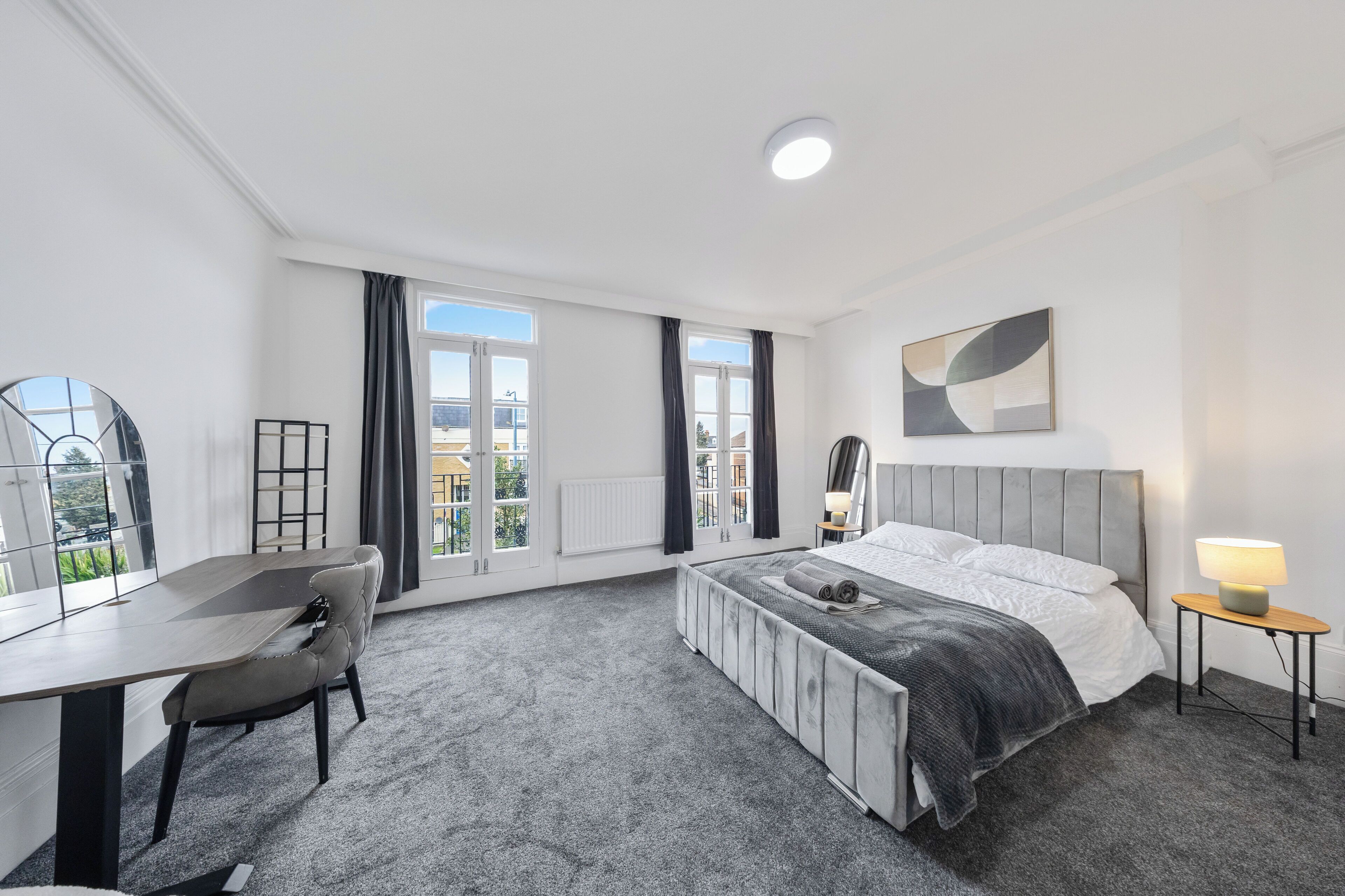 4 bedrooms, WiFi, bed sheets, wheelchair access
