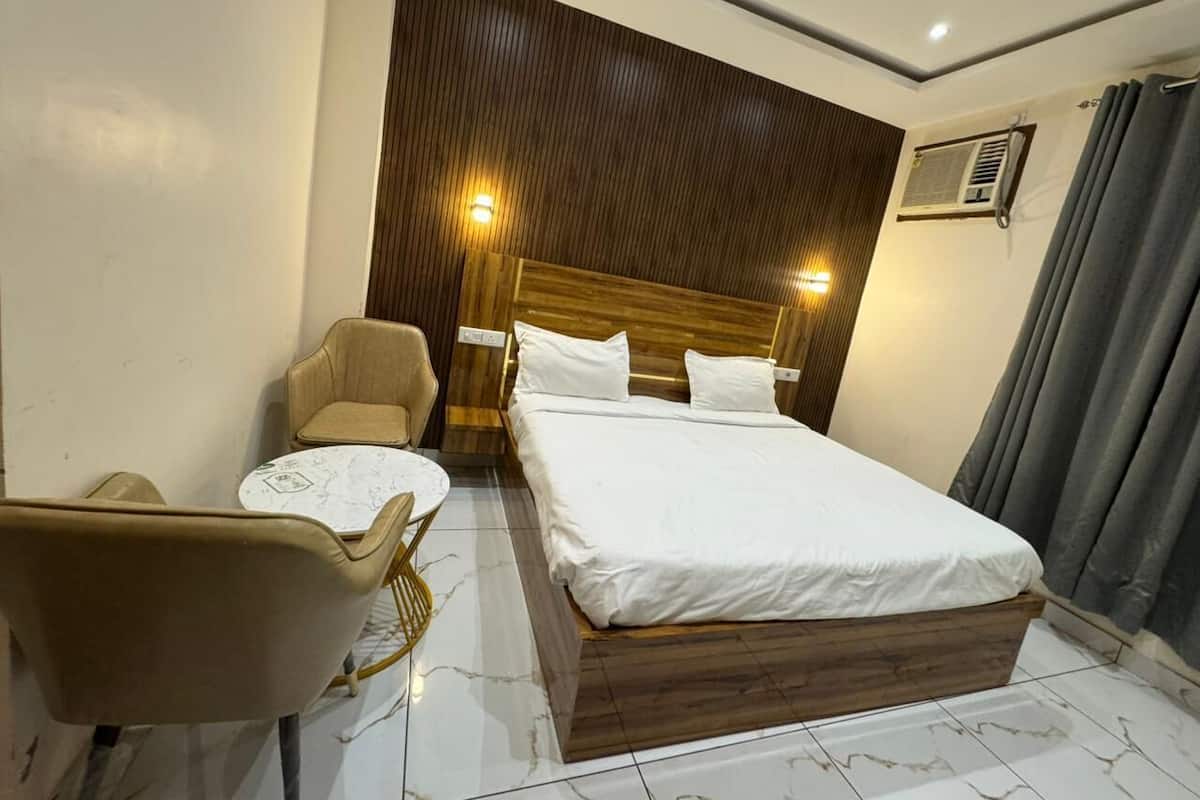 Standard Single Room, Courtyard View