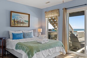 Iron/ironing board, travel cot, WiFi, bed sheets - Beach Mountain #211 - 4 BR Oceanfront Surf City Townhome (Surf City)