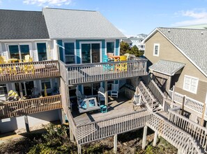 Terrace/patio - Beach Mountain #211 - 4 BR Oceanfront Surf City Townhome (Surf City)