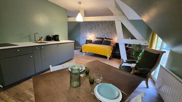 Apartment | 1 bedroom, iron/ironing board