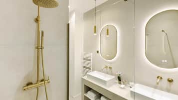 Hair dryer, towels