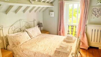 1 bedroom, iron/ironing board, travel crib, free WiFi