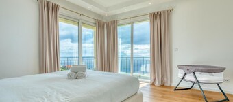 Skyline Villa by Holiday Rental Madeira