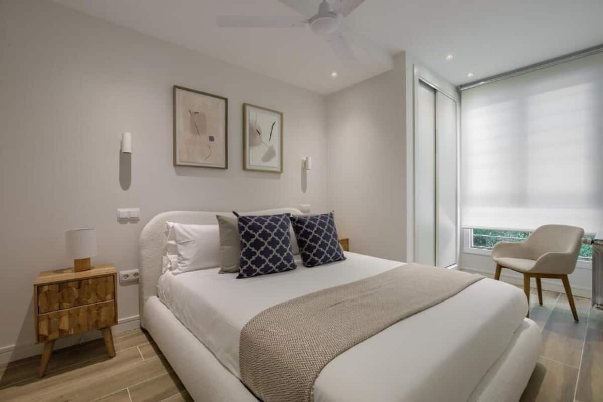 Appartement, 1 slaapkamer | Een strijkplank/strijkijzer, gratis wifi