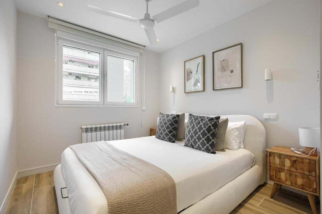 Appartement, 2 slaapkamers | Een strijkplank/strijkijzer, gratis wifi