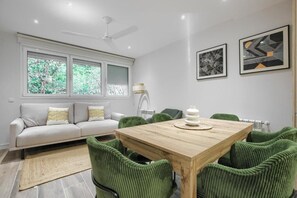 Appartement Standard, 3 chambres | Restauration