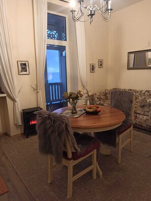 Dining - Breathtaking Baltic Sea view, like 1001 nights, Fürstenhof 102 ONLY BOOKABLE HERE! (Sassnitz)